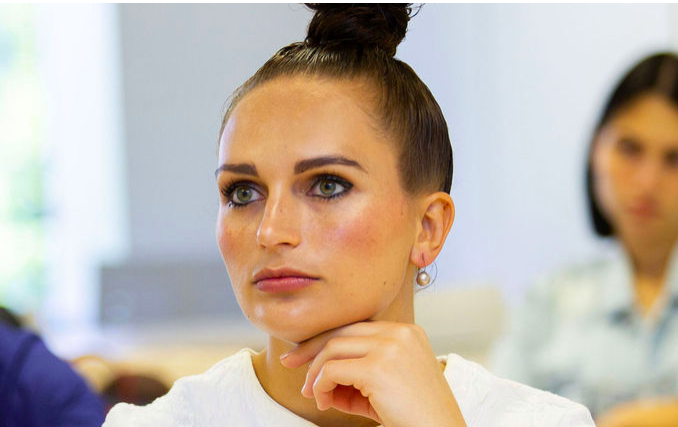 master in management online